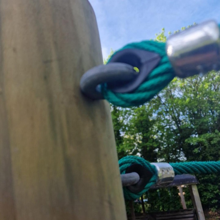 multiple metal loop fastenings
